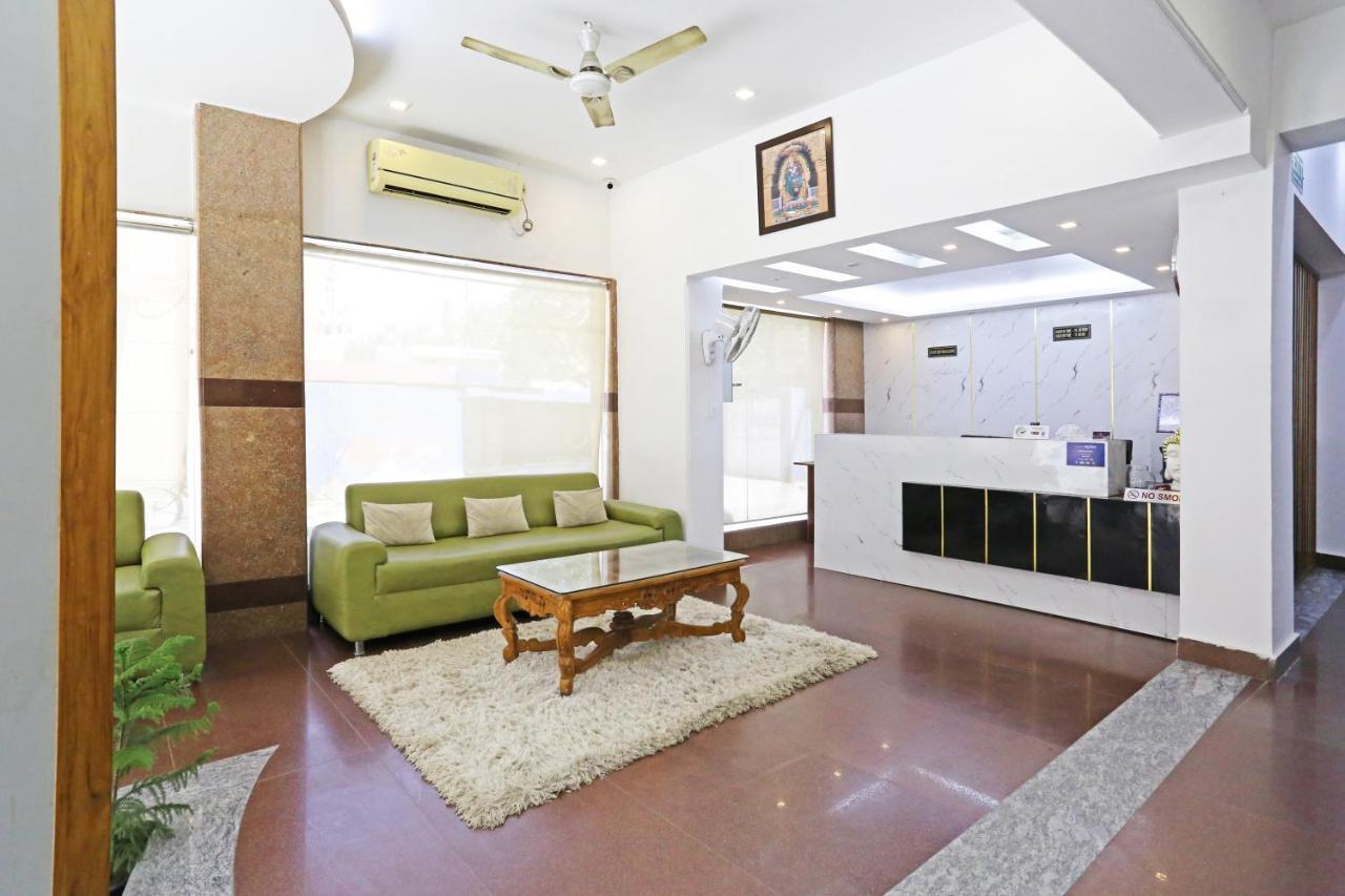Hotel Ambrosia - A Boutique Hotel New Delhi Bagian luar foto