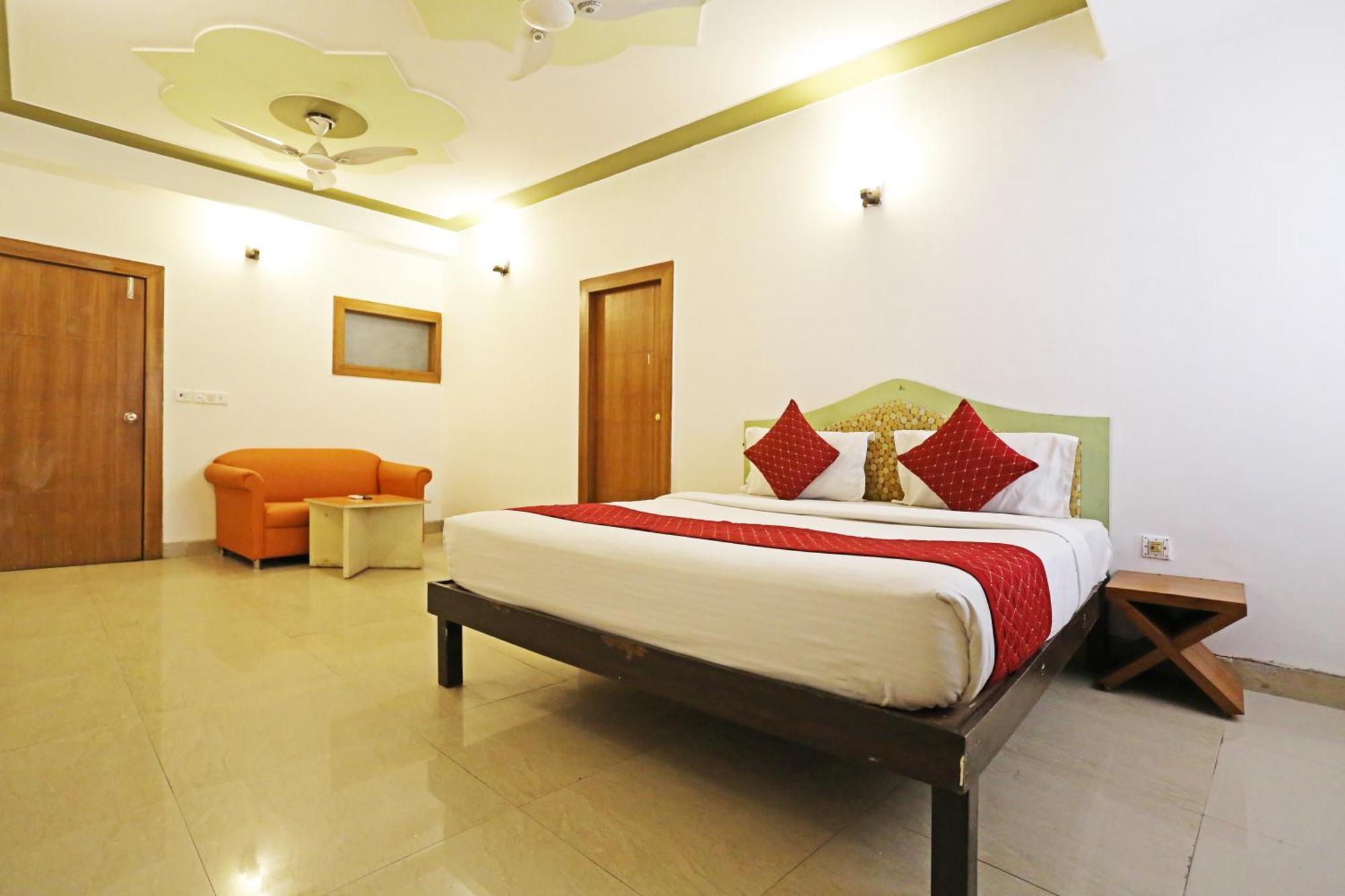 Hotel Ambrosia - A Boutique Hotel New Delhi Bagian luar foto