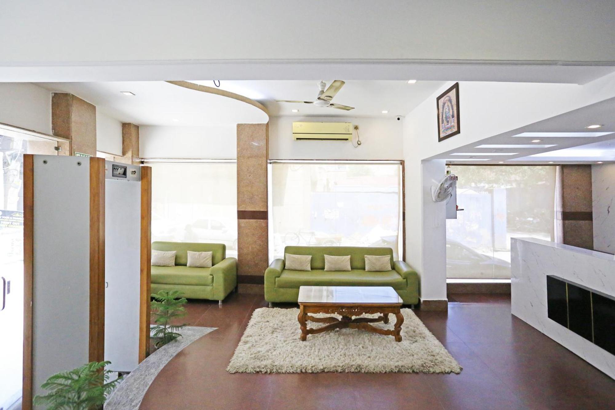Hotel Ambrosia - A Boutique Hotel New Delhi Bagian luar foto