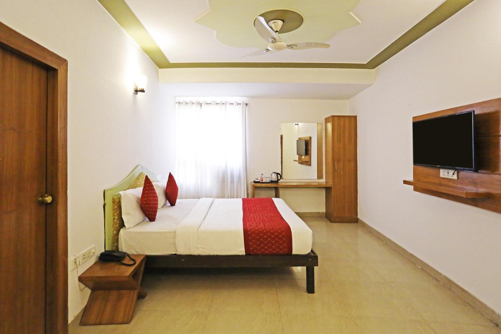 Hotel Ambrosia - A Boutique Hotel New Delhi Bagian luar foto